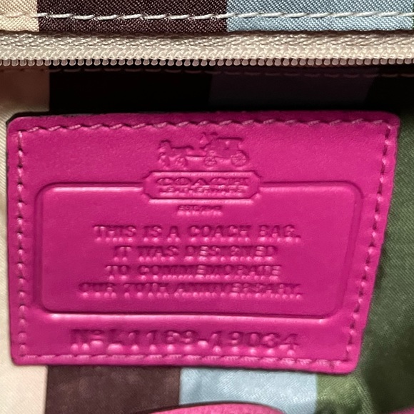 NWT COACH HANDBAG SV/Khaki/Magenta.  Shoulder strap included. - Picture 6 of 12